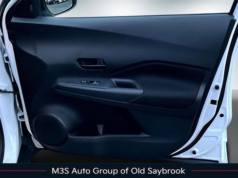 Certified 2024 Nissan Kicks S image 28