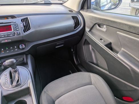 Used 2012 Kia Sportage LX w/ Convenience Pkg image 16