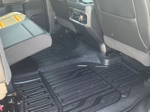 Used 2019 GMC Sierra 1500 AT4 w/ AT4 Premium Package AWD/4WD image 38