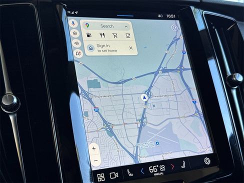 Certified 2023 Volvo XC60 B5 Plus image 18