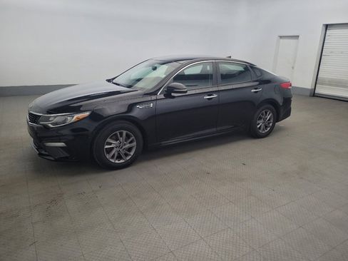Used 2020 Kia Optima LX FWD image 2