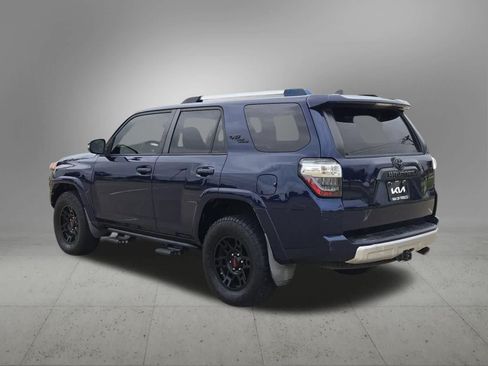 Used 2018 Toyota 4Runner TRD Off-Road Premium AWD/4WD image 4