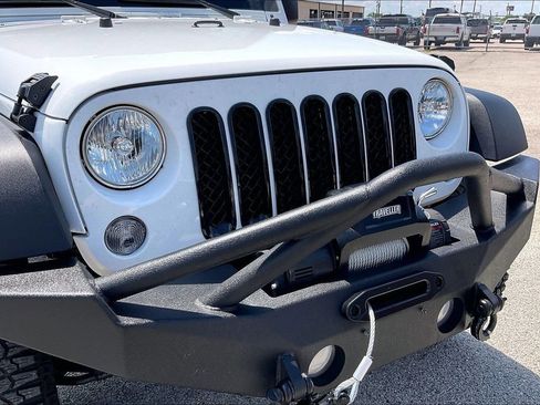 Used 2016 Jeep Wrangler Sport w/ Quick Order Package 24S AWD/4WD image 28
