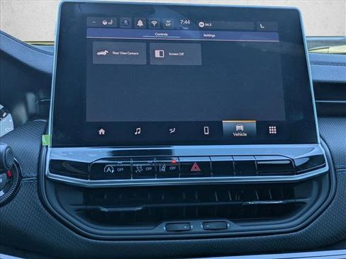 New 2026 Jeep Compass Latitude image 12