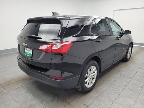 Used 2021 Chevrolet Equinox LS w/ LS Convenience Package FWD image 9