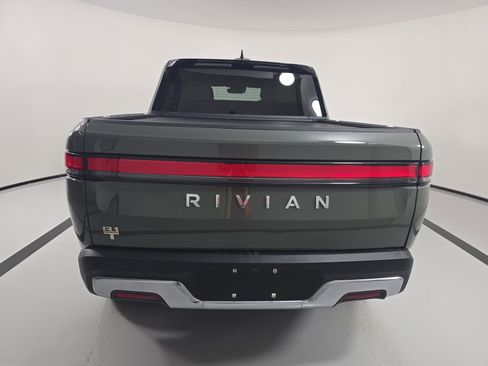 Used 2022 Rivian R1T Launch Edition image 4