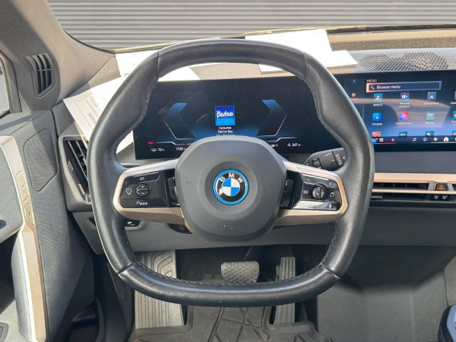 Used 2024 BMW iX xDrive50 w/ Sport Package AWD/4WD image 13