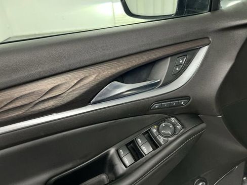 Certified 2024 Buick Enclave Avenir w/ Avenir Technology Package image 24