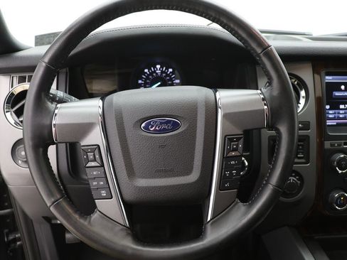 Used 2015 Ford Expedition Platinum image 20