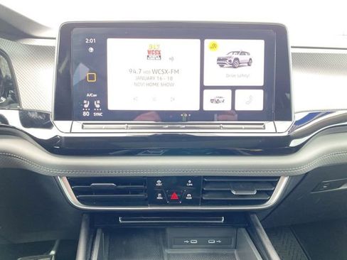 Used 2024 Volkswagen Atlas Peak Edition SEL image 13