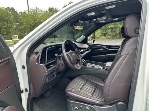 Used 2023 Cadillac Escalade ESV Sport Platinum image 43