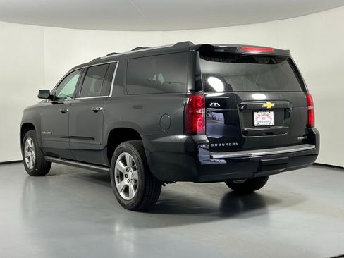 Used 2020 Chevrolet Suburban Premier AWD/4WD image 5