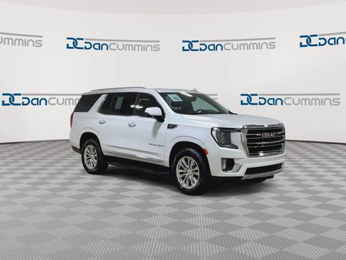 Used 2023 GMC Yukon SLT w/ SLT Premium Package AWD/4WD image 2