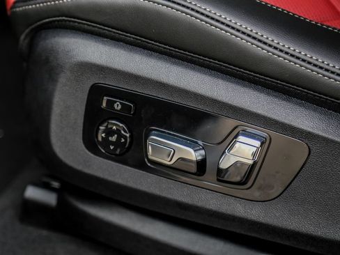 New 2026 BMW X6 xDrive40i w/ Executive Package image 19