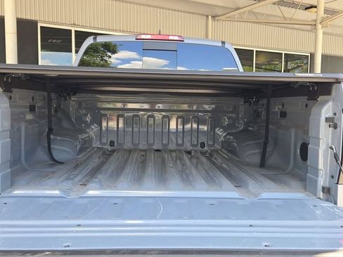 Used 2025 Nissan Frontier PRO-4X AWD/4WD image 26