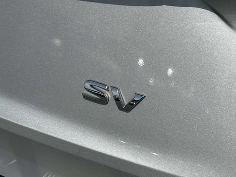 Used 2021 Nissan Rogue SV w/ Premium Package FWD image 11