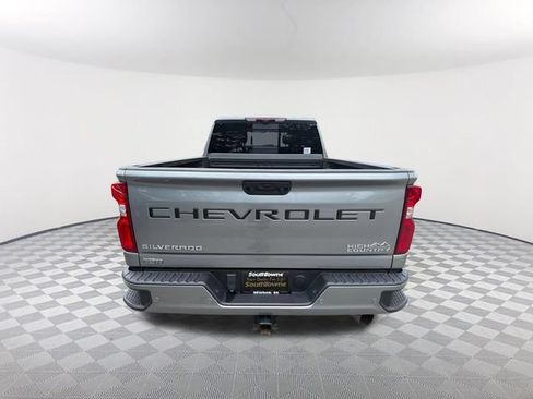 Used 2024 Chevrolet Silverado 3500 High Country w/ High Country Premium Package AWD/4WD image 6