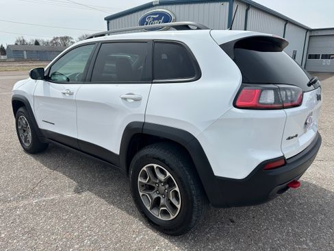 Used 2020 Jeep Cherokee Trailhawk w/ Cold Weather Group AWD/4WD image 4