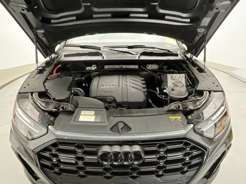 Used 2024 Audi Q5 2.0T Premium w/ Summer of Audi Package AWD/4WD image 4
