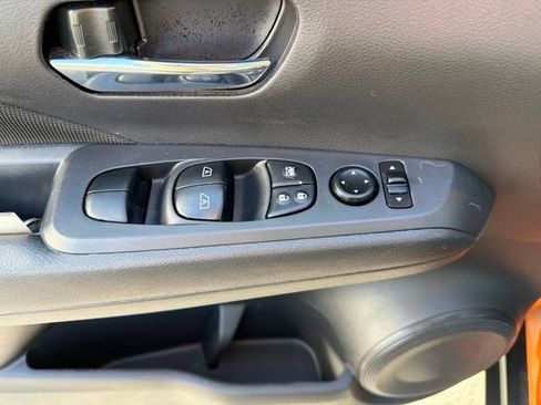Used 2022 Nissan Kicks SV FWD image 16