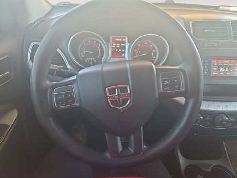 Used 2020 Dodge Journey SE FWD image 17