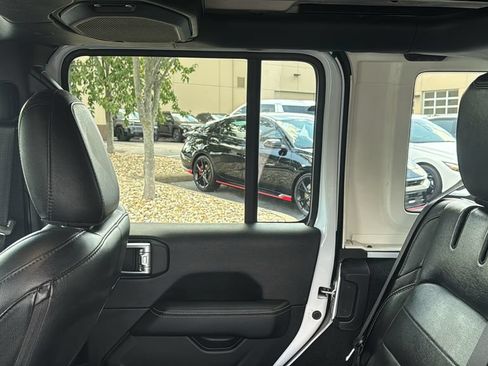 Used 2022 Jeep Wrangler Unlimited Sahara AWD/4WD image 25