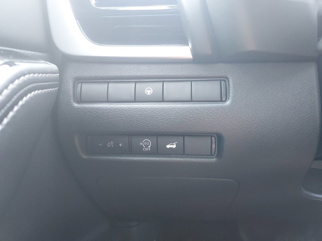 Used 2023 Nissan Rogue SL AWD/4WD image 23