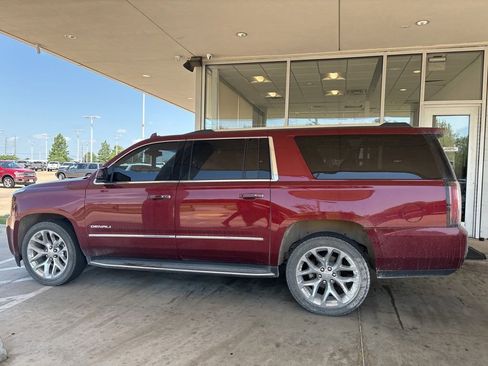 Used 2018 GMC Yukon XL Denali w/ Open Road Package AWD/4WD image 4