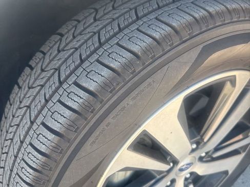 Used 2019 Subaru Outback 3.6R Limited image 18