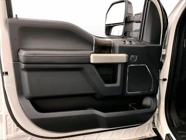 Used 2022 Ford F250 Lariat w/ Black Appearance Package AWD/4WD image 22