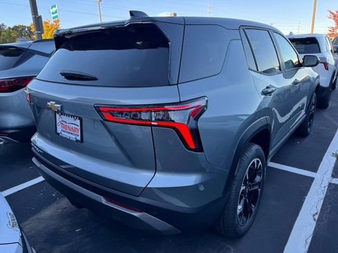 New 2026 Chevrolet Equinox LT w/ Convenience Package II image 2