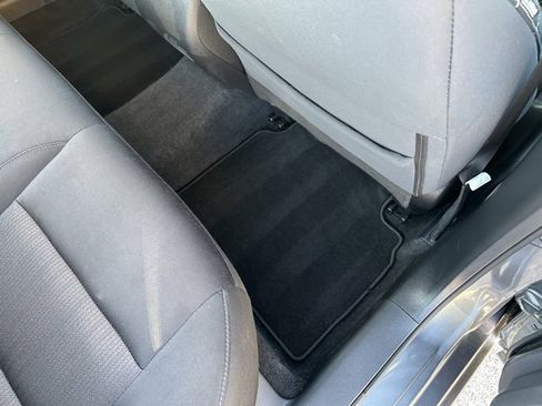 Used 2024 Nissan Altima 2.5 SV image 17