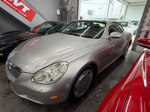 Used 2002 Lexus SC 430 Convertible RWD image 3
