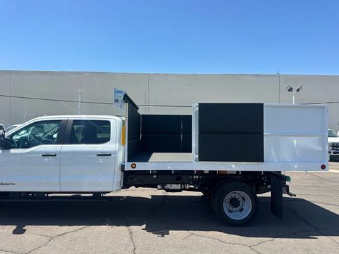New 2025 Ford F550 4x4 Crew Cab Super Duty image 9