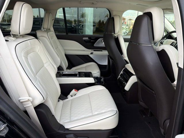 Used 2021 Lincoln Aviator Black Label Grand Touring w/ Class IV Trailer Tow Package AWD/4WD image 22