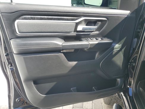 Used 2022 RAM 1500 Big Horn w/ Night Edition image 9