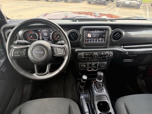 Used 2021 Jeep Wrangler Unlimited Sport image 14
