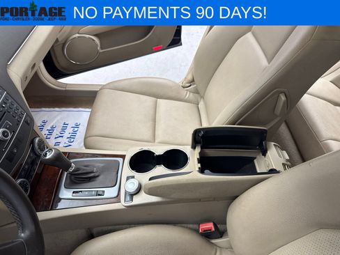 Used 2011 Mercedes-Benz C 300 4MATIC Sedan image 16