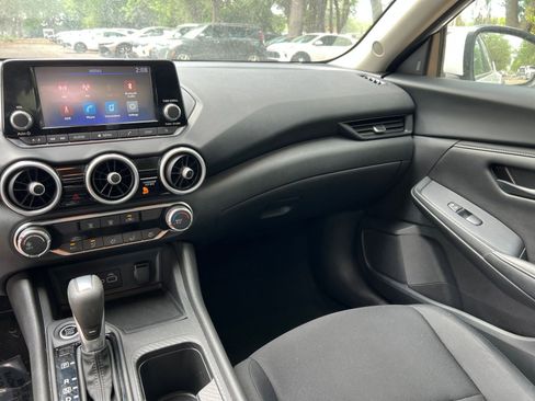 Used 2025 Nissan Sentra S image 34