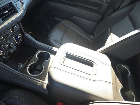 Used 2024 Chevrolet Tahoe High Country image 37