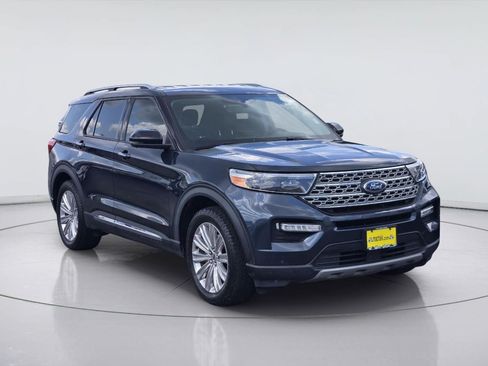 Used 2022 Ford Explorer Limited w/ Equipment Group 301A RWD image 3