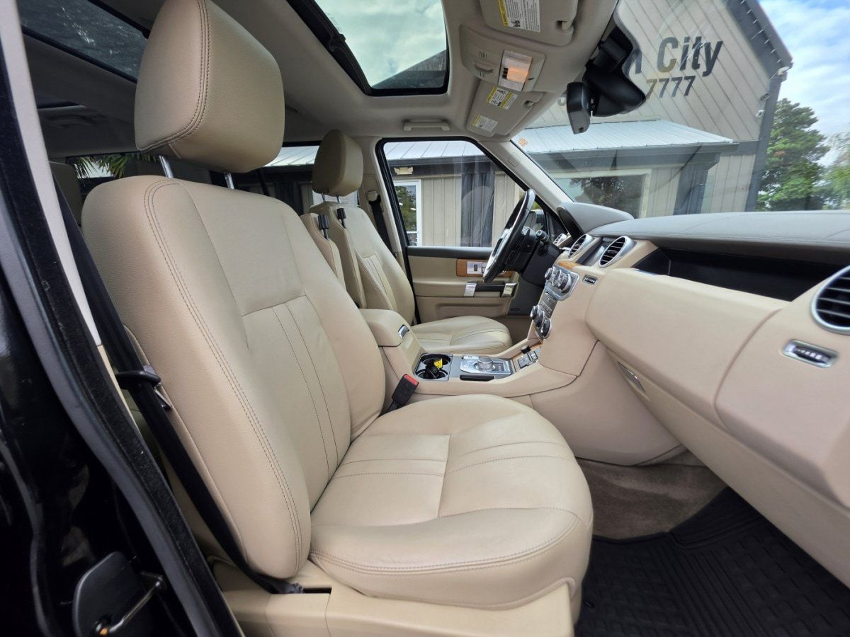 Used 2016 Land Rover LR4 HSE Silver Edition AWD/4WD image 15