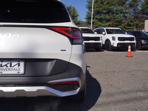 Used 2023 Kia Sportage LX image 14