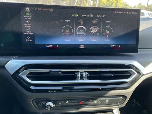 Used 2023 BMW 330e image 21