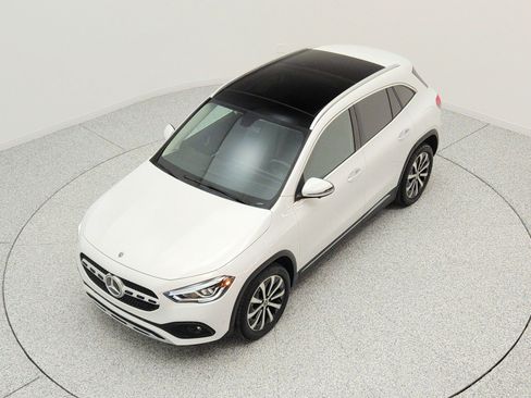 Used 2021 Mercedes-Benz GLA 250 4MATIC image 23