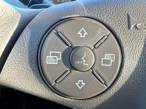 Used 2010 Mercedes-Benz ML 350 4MATIC image 25