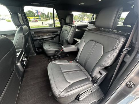 Used 2020 Ford Expedition Max Limited w/ Texas Edition Package RWD image 26