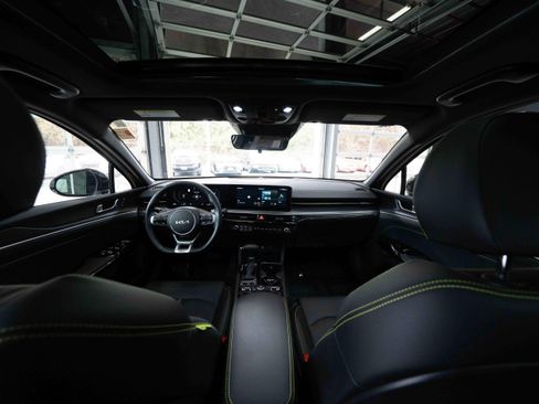 Used 2025 Kia K5 GT w/ GT1 Package image 19