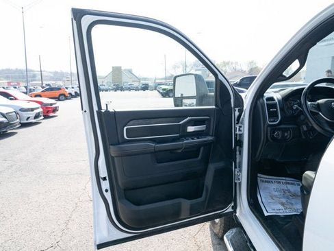 Certified 2024 RAM 2500 Big Horn w/ Off Road Package image 10