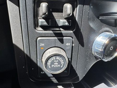 Used 2024 Ford F150 Lariat w/ Bed Utility Package AWD/4WD image 24